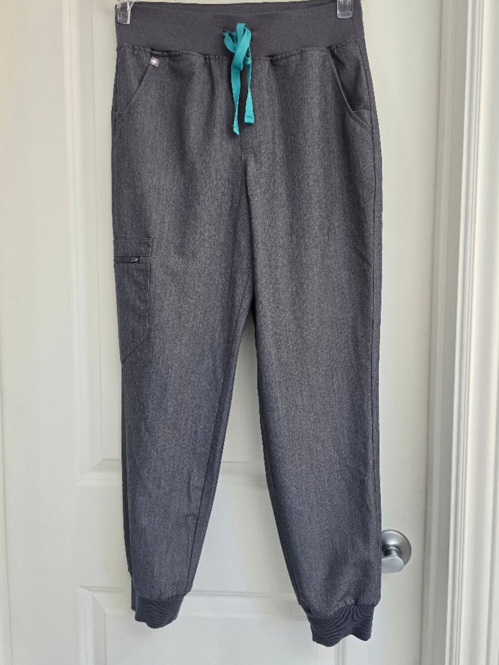 Figs Womens High Waisted Zamora Jogger Scrub Pants Size S/P color Graphite